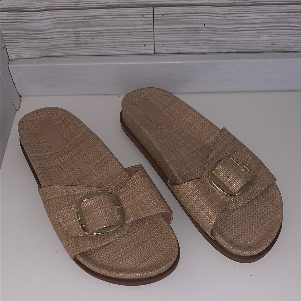 COVET Elegant Tan Slide Sandals SIZE 42